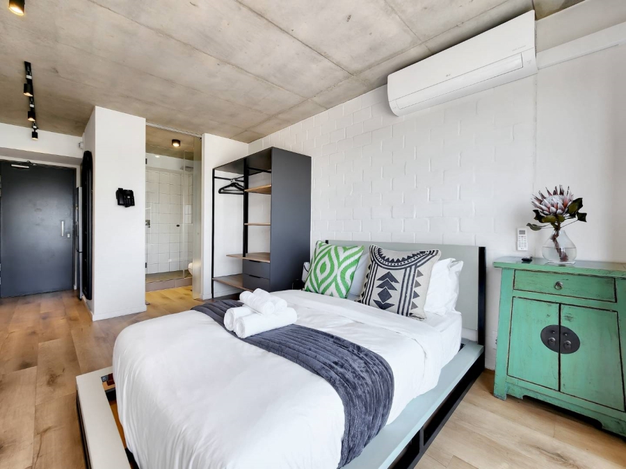 0 Bedroom Property for Sale in Sea Point Western Cape